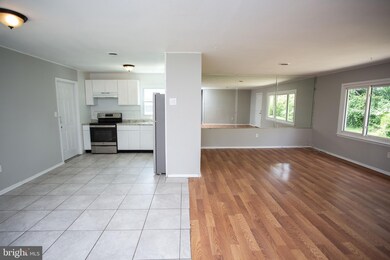 17 Snowdon Ln, Willingboro, NJ 08046 - photo 3