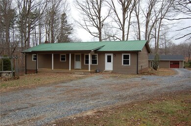 1022 Cannon Heights Dr, Asheboro, NC 27205 - photo 2