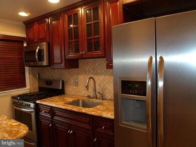 526 Lucia Ave, Baltimore, MD 21229 - photo 7