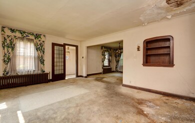Living Room (2)