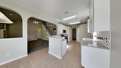 16554 Oat Mill Dr, Houston, TX 77095 - photo 4