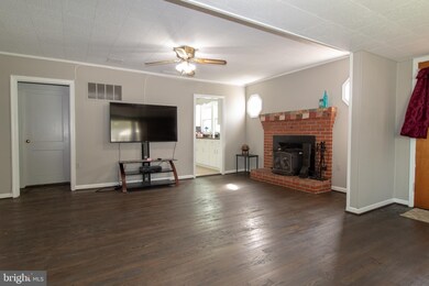14723 Joplin Rd, Manassas, VA 20112 - photo 2