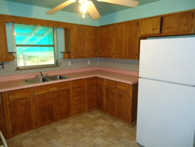 REFRIGERATOR INCLUDED