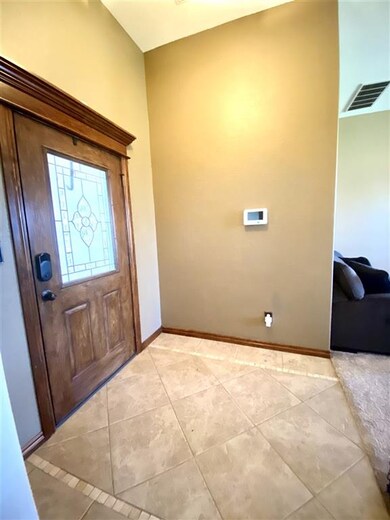 320 N Mountain Meadow Dr, Cache, OK 73527 - photo 3