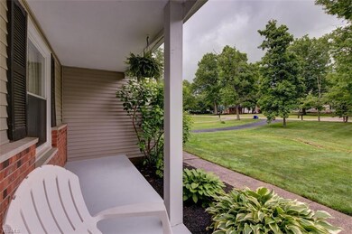 364 E Pioneer Trail, Aurora, OH 44202 - photo 3