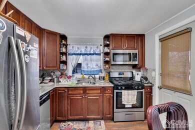 40 Eiseman Ave, Piscataway, NJ 08854 - photo 4