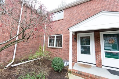 63 Linden St unit 7, Wellesley, MA 02482 - photo 2