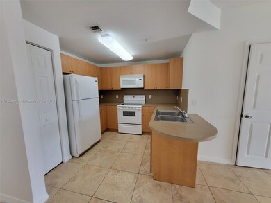 435 SW 12th Ave unit 305, Miami, FL 33130 - photo 4