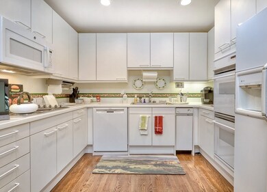 99 Florence St unit B:50 1B, Chestnut Hill, MA 02467 - photo 7