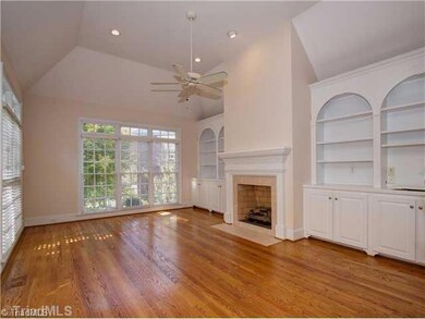 21 Rosebay Ln, Greensboro, NC 27455 - photo 4