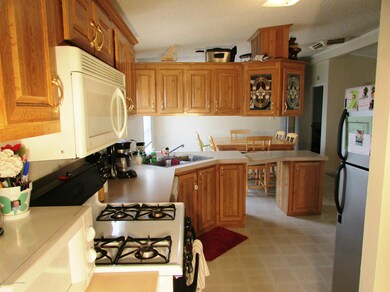 5-Kitchen (from Laundry)