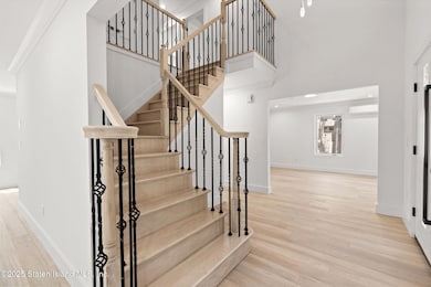 54 Cedarcliff Rd, Staten Island, NY 10301 - photo 7