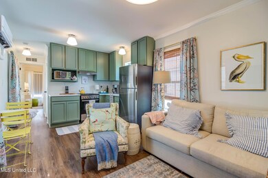 215 E 2nd St (13)