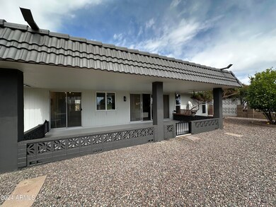 10713 W Pineaire Dr, Sun City, AZ 85351 - photo 3