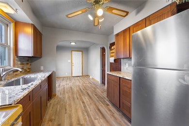 269 W Dennick Ave, Youngstown, OH 44504 - photo 5