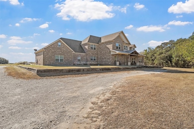 2370 Garrett Ln, China Spring, TX 76633 - photo 4