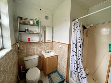 112 E 8th St, Bonham, TX 75418 - photo 5