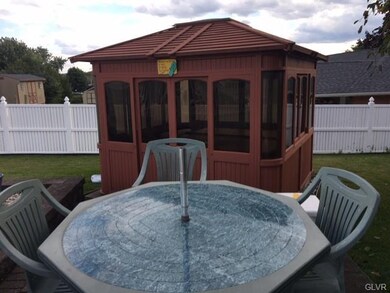 3119 S 6th Ave, Whitehall, PA 18052 - photo 4