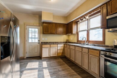 1452 Oakwood Ave, Des Plaines, IL 60016 - photo 4