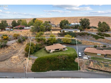 19 NE Mount Hebron Dr, Pendleton, OR 97801 - photo 3