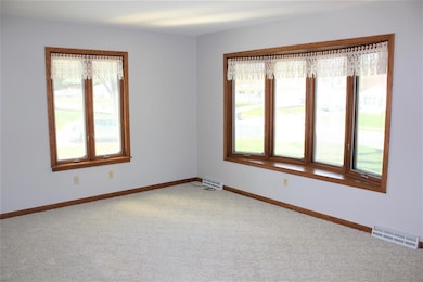 2315 Valley High Dr, Cedar Falls, IA 50613 - photo 7