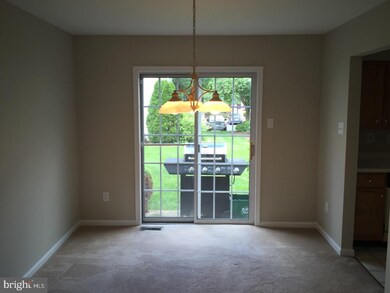 109 Richmond Ct, Harleysville, PA 19438 - photo 6