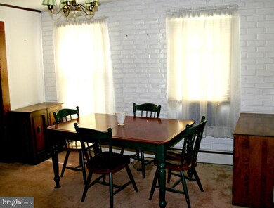 27 E Chatsworth Ave, Reisterstown, MD 21136 - photo 6