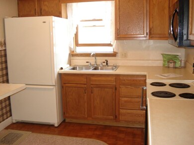 109 W Elm-kit-2