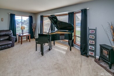 1261 Garden Cir, Lynden, WA 98264 - photo 3