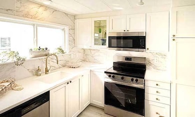 5626 Blue Harbor Dr unit 320, New Port Richey, FL 34653 - photo 4