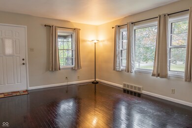 302 N 6th Ave, Beech Grove, IN 46107 - photo 4