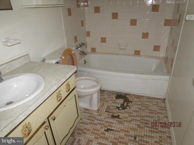 3612 Benson Ave, Halethorpe, MD 21227 - photo 7