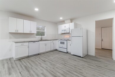 631 Baker St, Denison, TX 75020 - photo 7