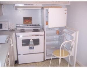 201 Windsor I, West Palm Beach, FL 33417 - photo 3