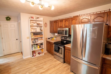 Swanson Kitchen 02