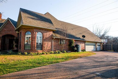 2633 Brookridge Dr, Hurst, TX 76054 - photo 3