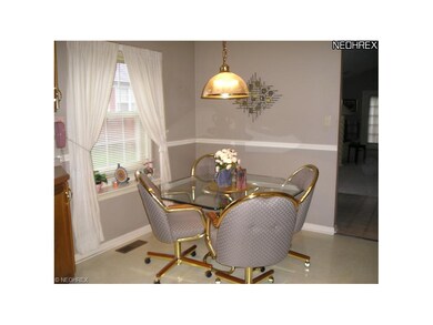 Spacious Kitchen Dining Area