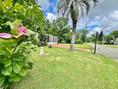 508 NE 3rd St, Havana, FL 32333 - photo 3