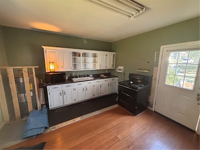 200 Pickens St, Easley, SC 29640 - photo 2