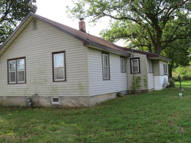 204 S Macon St, Jerico Springs, MO 64756 - photo 3