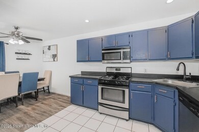 171 Aspen Knolls Way, Staten Island, NY 10312 - photo 7