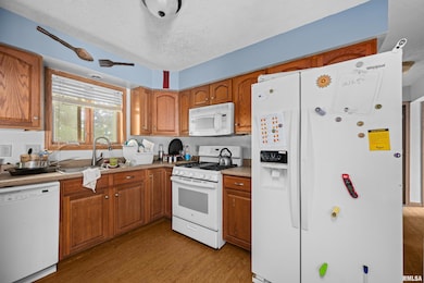 10 NE 1st Ave, Galva, IL 61434 - photo 5