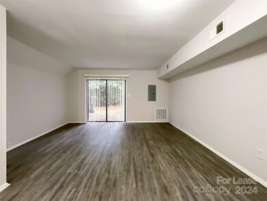 951 Hollywood St unit H, Charlotte, NC 28211 - photo 2