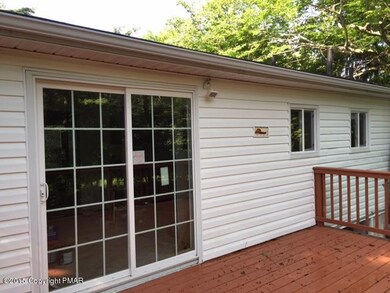 8222 Natures Dr, Tobyhanna, PA 18466 - photo 4