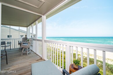 Screened porch off owner's bedroom