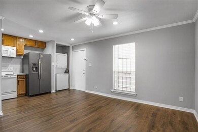 Living/Kitchen