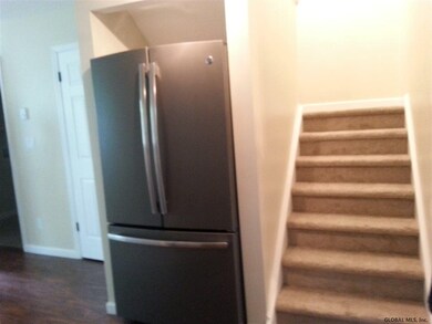 525 Lark Dr, Albany, NY 12210 - photo 5