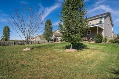 10121 Hornbeam Blvd, Louisville, KY 40228 - photo 3