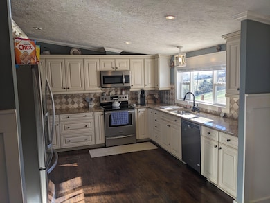 824 Howell River Rd, Rutledge, TN 37861 - photo 7