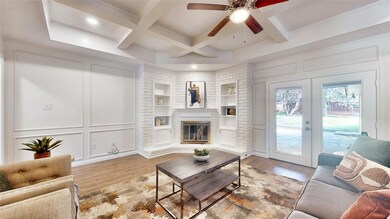 201 Pheasant Ct, Bedford, TX 76021 - photo 5